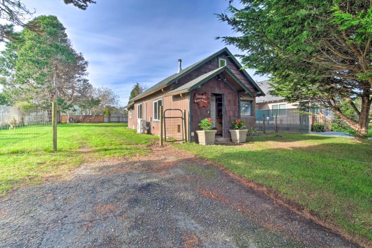 Unique Dog-Friendly Log Cabin Short Walk To Ocean Crescent City Exterior photo
